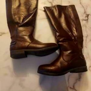 Wide calf boots 👢